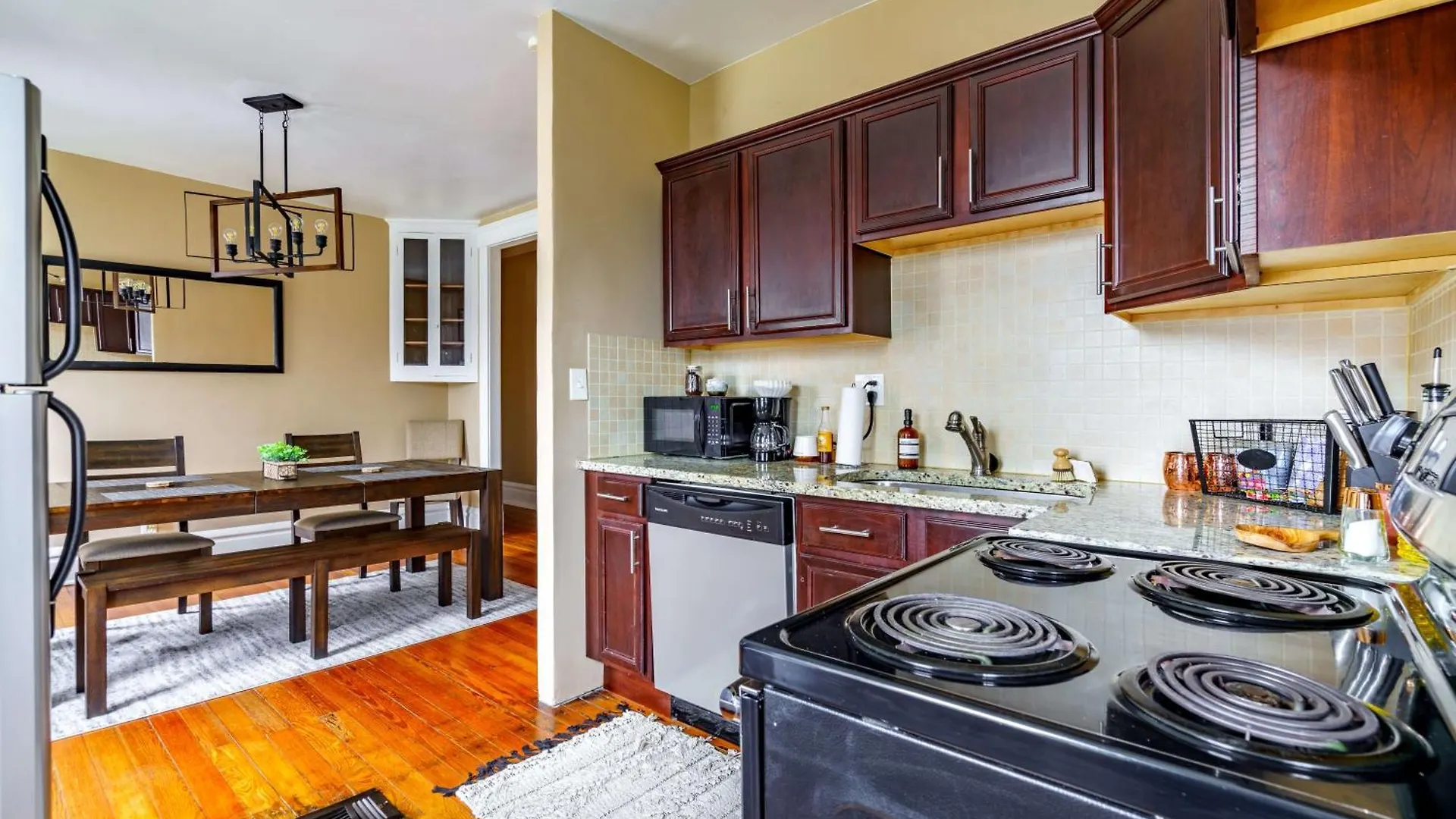 Holiday home Prime Location Top Rated Free Parking Clean Columbus United States