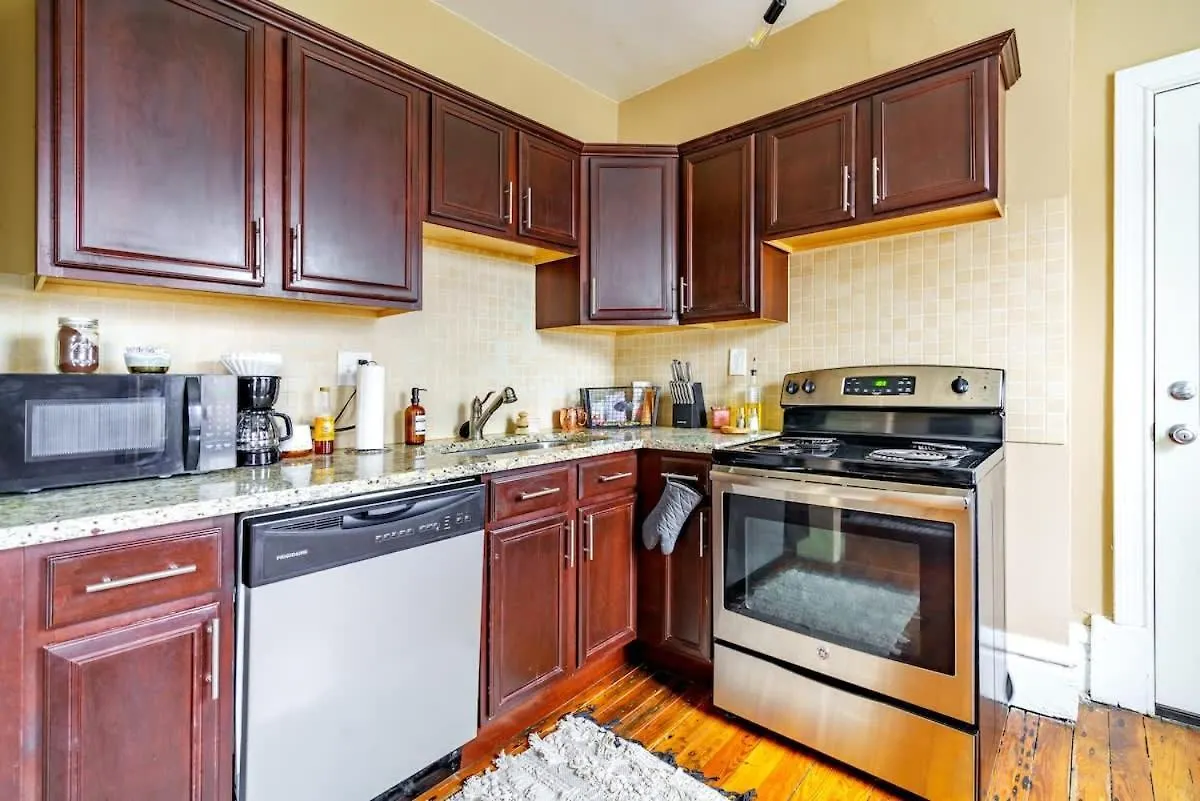 Prime Location Top Rated Free Parking Clean! Columbus USA
