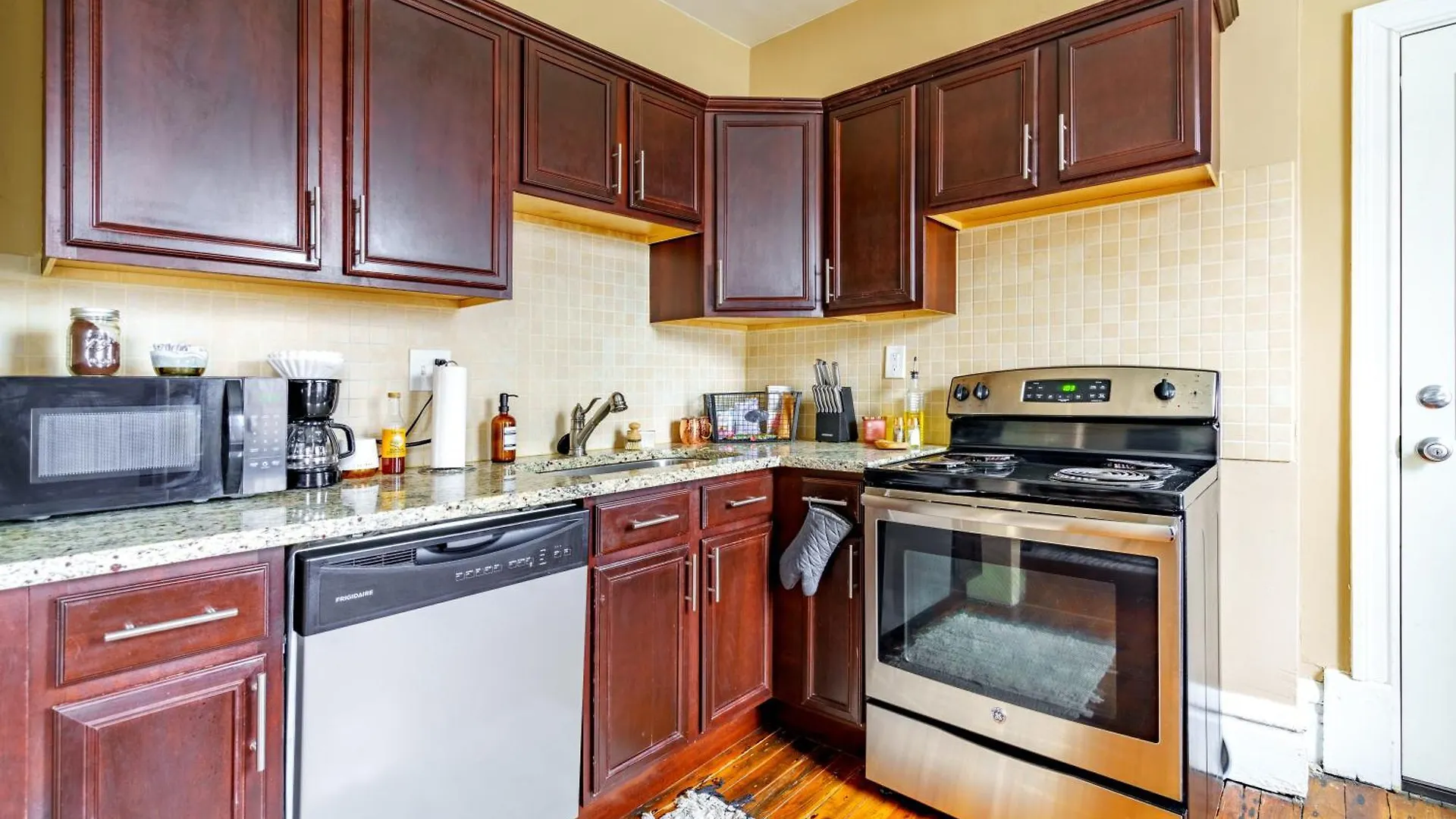 Prime Location Top Rated Free Parking Clean Columbus 0*,